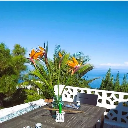 Villa Zenrepublic, Your Private With Outdoor Jacuzzi & Pool With Stunning Ocean Views